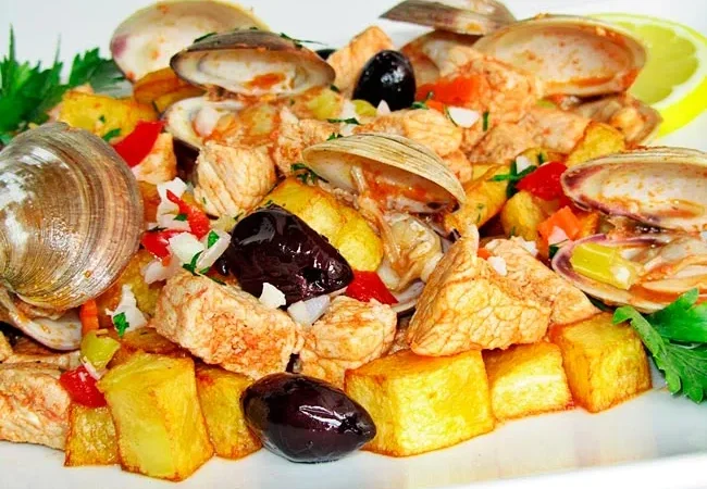 Carne de Porco à Alentejana Pronta em 30 Minutos