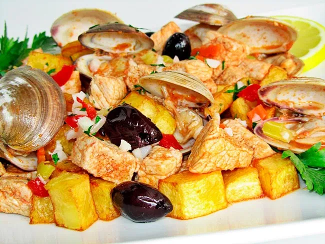 Carne de Porco à Alentejana Pronta em 30 Minutos