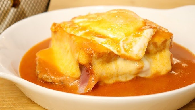 Francesinha de Frango à Moda do Porto