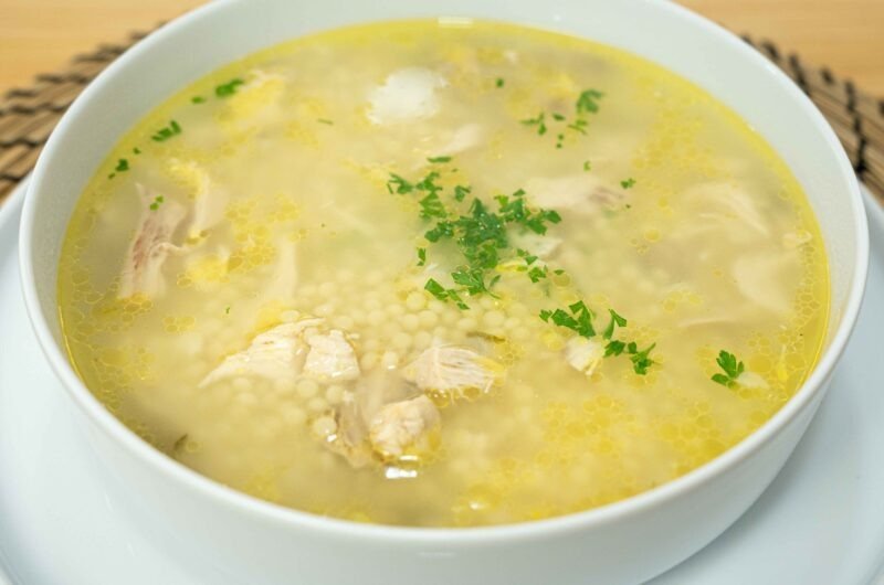 Receita Fácil de Canja de Galinha Caseiro com Massa