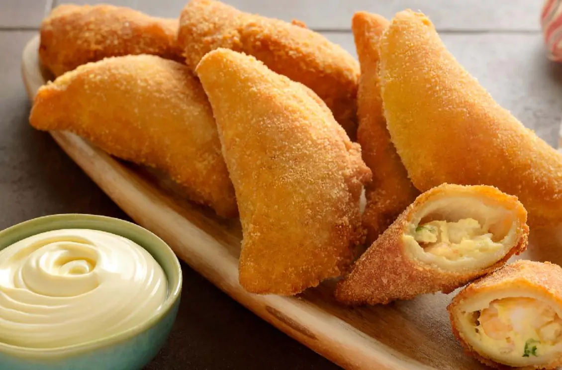 Receita de Rissóis de Camarão Simples, Sequinho e Crocantes