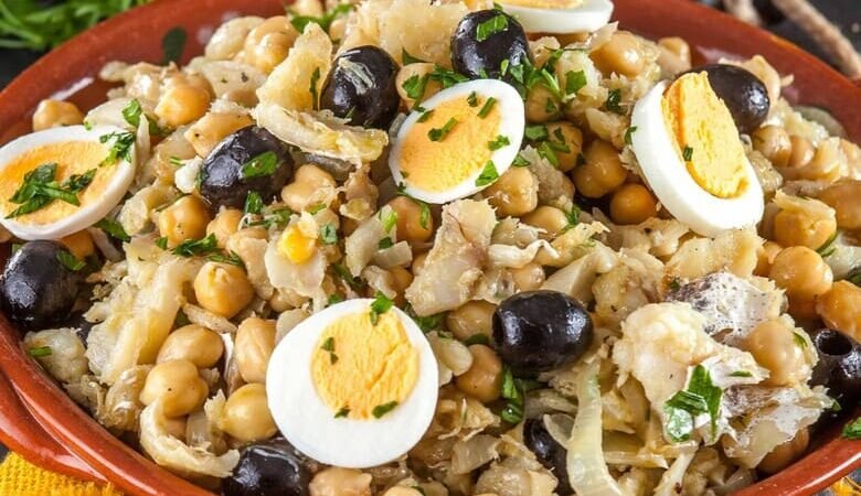 Salada de Bacalhau com Grão-de-Bico à Portuguesa