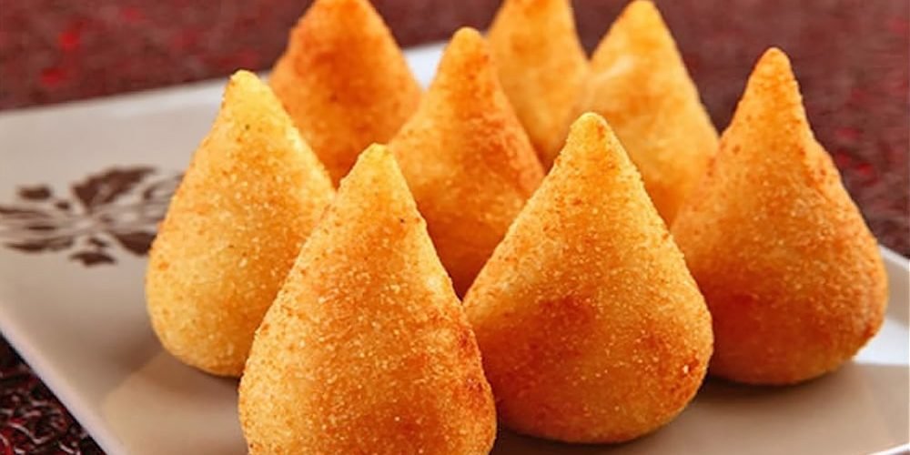 Coxinha de Frango Brasileira – Perfeita para festas e petiscos!