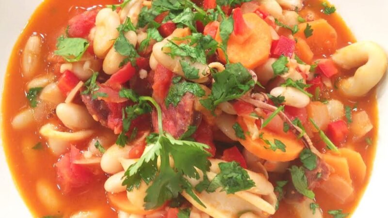 Receita Tradicional de Feijoada de Lulas: Simples e Irresistível