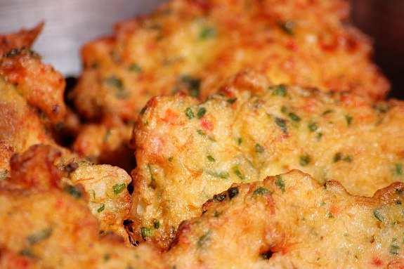 Pataniscas de Polvo Caseiras: Petisco Português Cheio de Sabor