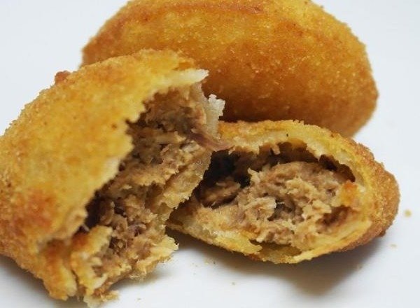 Rissóis de Carne Caseiros